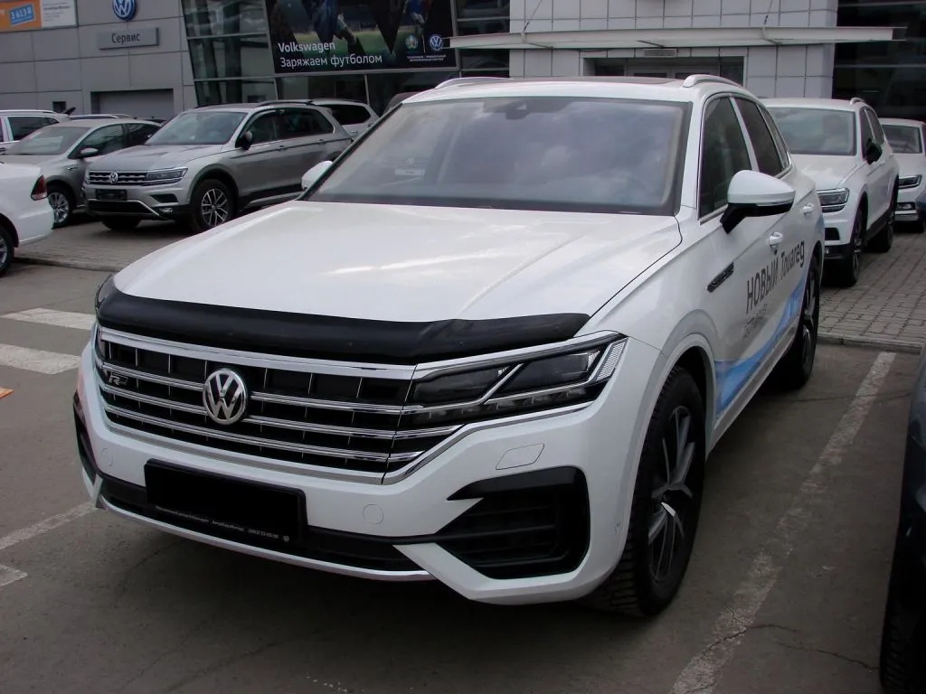 Deflektor - štitnik za haubu VW TOUAREG (2018+) - PROSET VTT doo