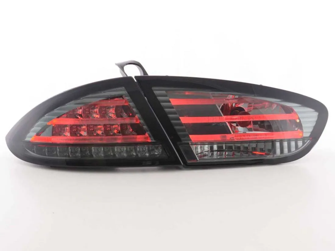 Kristalna LED štop svetla SEAT LEON 1P (2009+) - crna - PROSET VTT doo