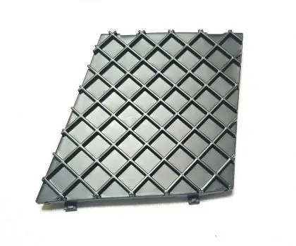 Poklopac za centralnu resetku za prednji M branik BMW E60 / E61 M-tech  (2003-2007) - Leva - PROSET VTT doo