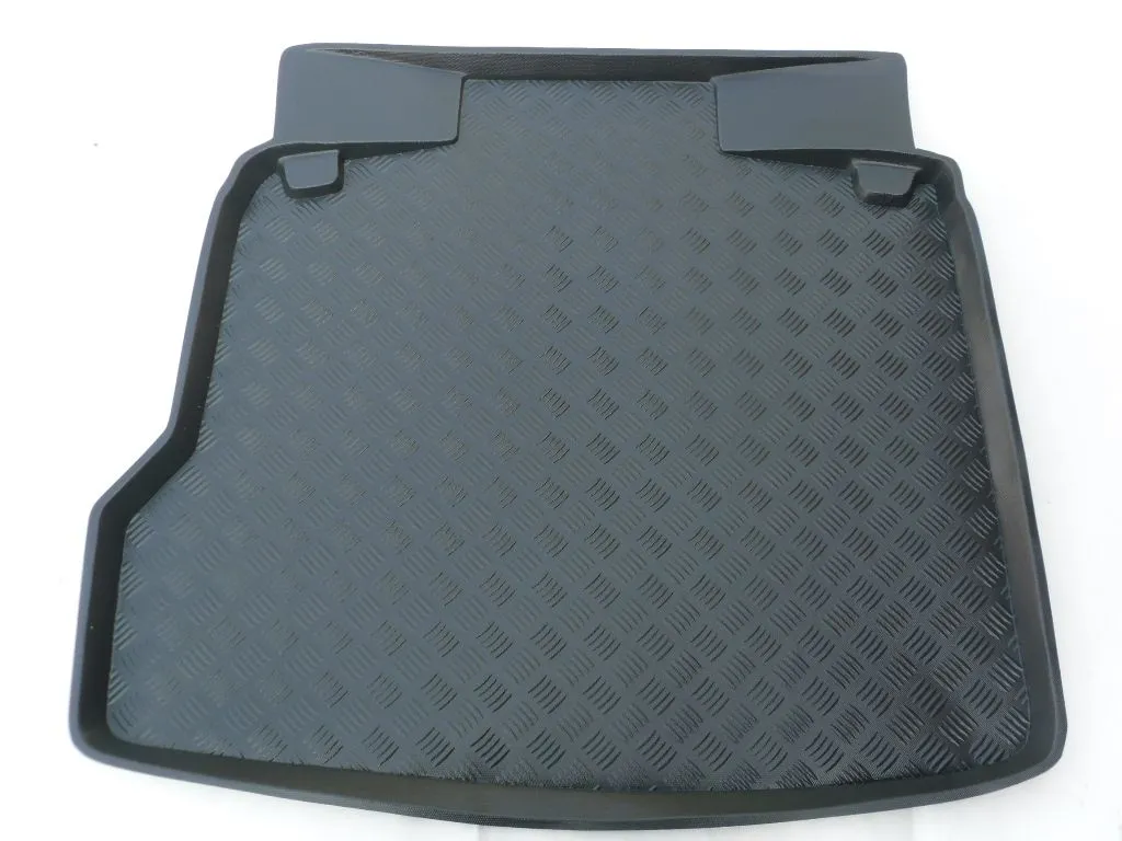 Tipska kadica za gepek Opel Vectra C (2002-2008) HB - PROSET VTT doo