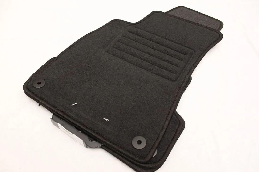 Tipske patosnice Petex tepih AUDI A4 B6 / B7 (2001-2007) - PROSET VTT doo