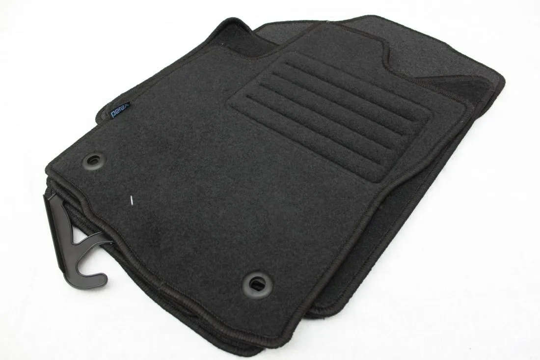 Tipske patosnice Petex tepih Toyota HiLux /16+/ - PROSET VTT doo