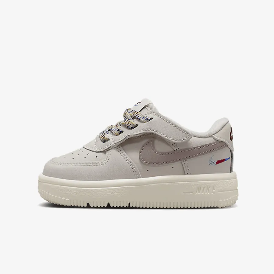 NIKE Patike Force 1