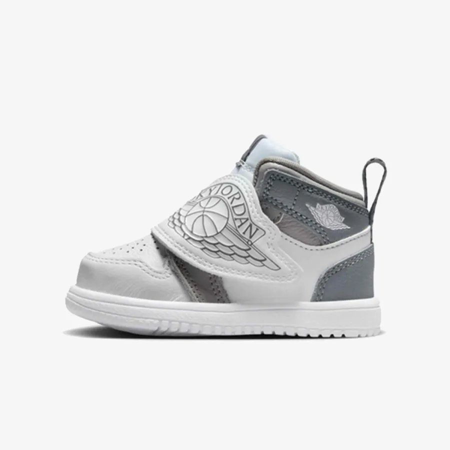 NIKE Patike SKY JORDAN 1 BT