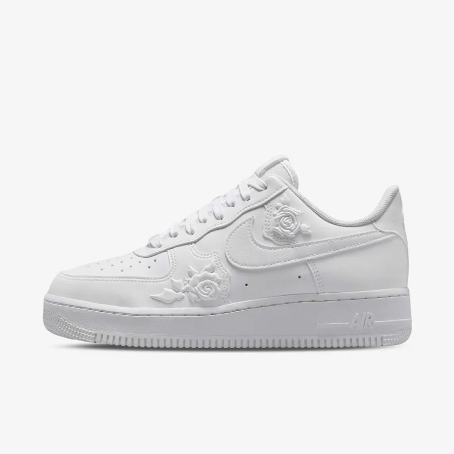 NIKE Patike WMNS AIR FORCE 1 '07 SE