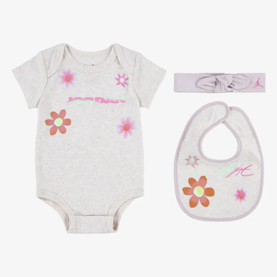 NIKE Set Jordan Deloris