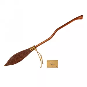 Harry Potter - Nimbus 2000 Magic Broom Replica (2019 Edition)