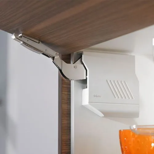 BLUM AVENTOS HK-S POKRIVNA KAPA DESNA BELA