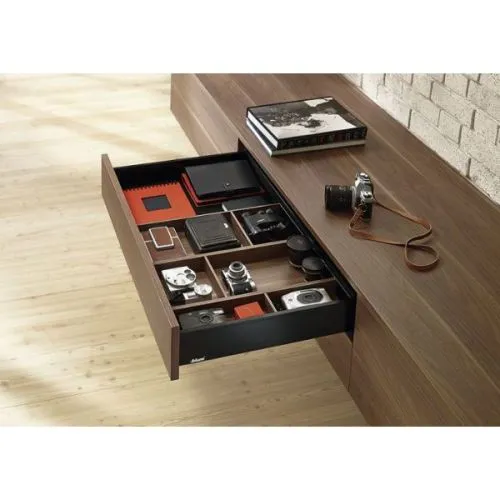 BLUM LEGRABOX STRANICA ZA VIS. M CRNA 300MM SET