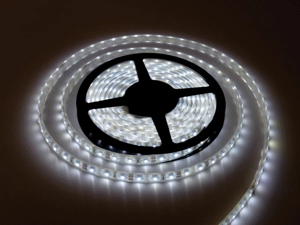 XLED LED traka (029836) 9.6W 6500K 12 lumena 5m kotur bela