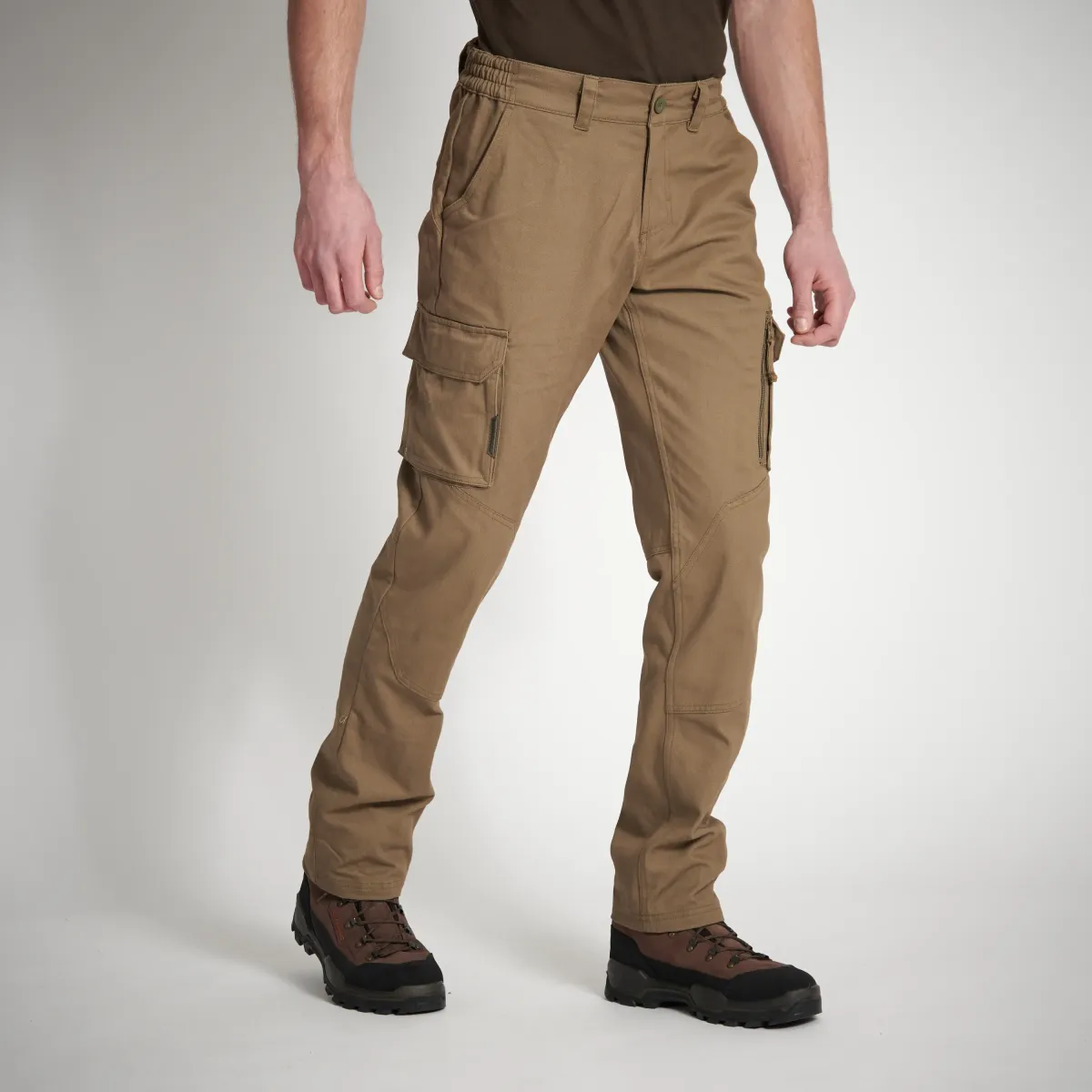 Bež muške izdržljive i udobne pantalone za lov 520
