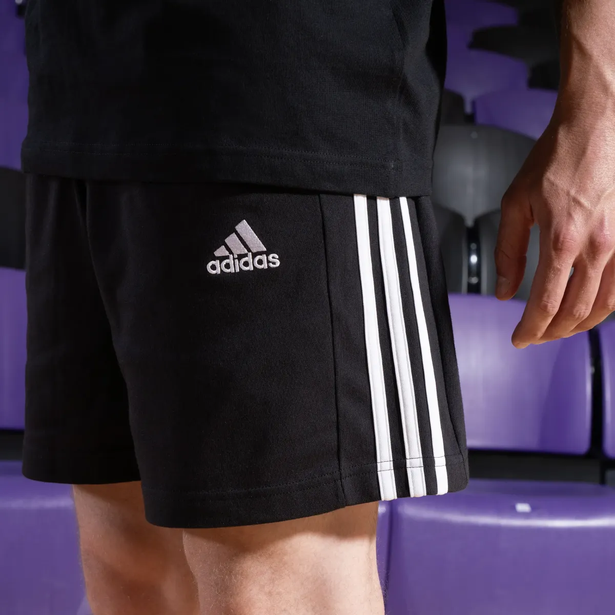 Crni muški šorts za fitnes