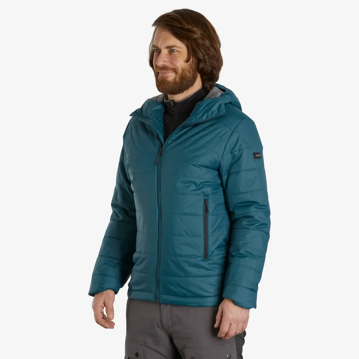 JAKNA ZA TREKING MT100 MUŠKA PERJANA SINTETIČKA SA KAPULJAČOM ZA DO -5 °C