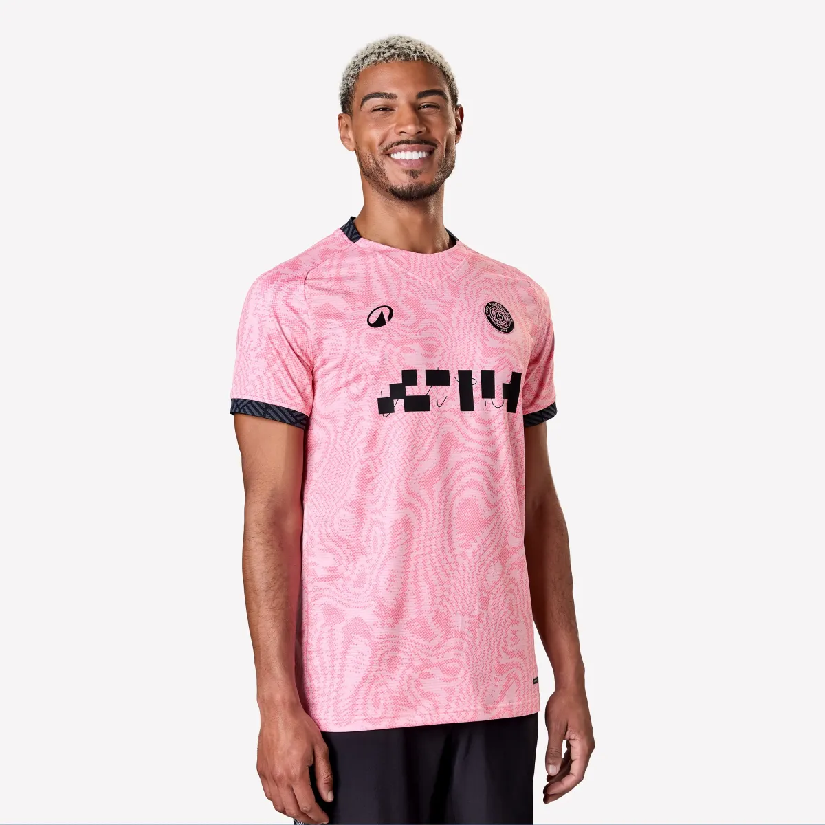 Roze-crna majica za fudbal za odrasle VIRALTO II