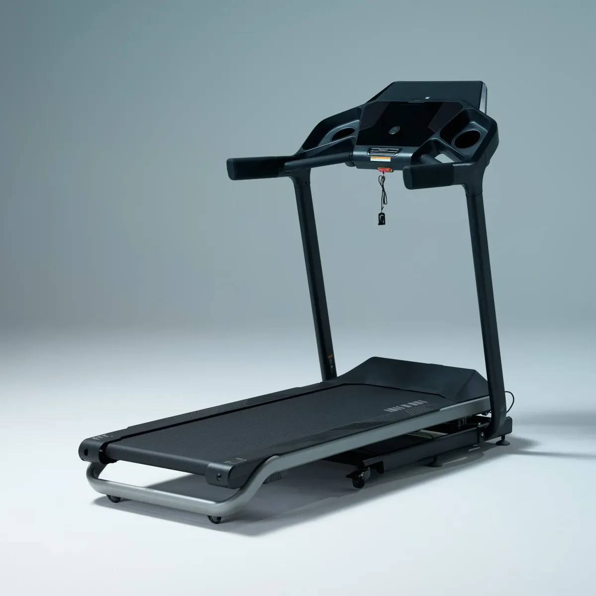 Sklopiva traka za trčanje 22 km/h Challenge Run, sa Decathlon garancijom