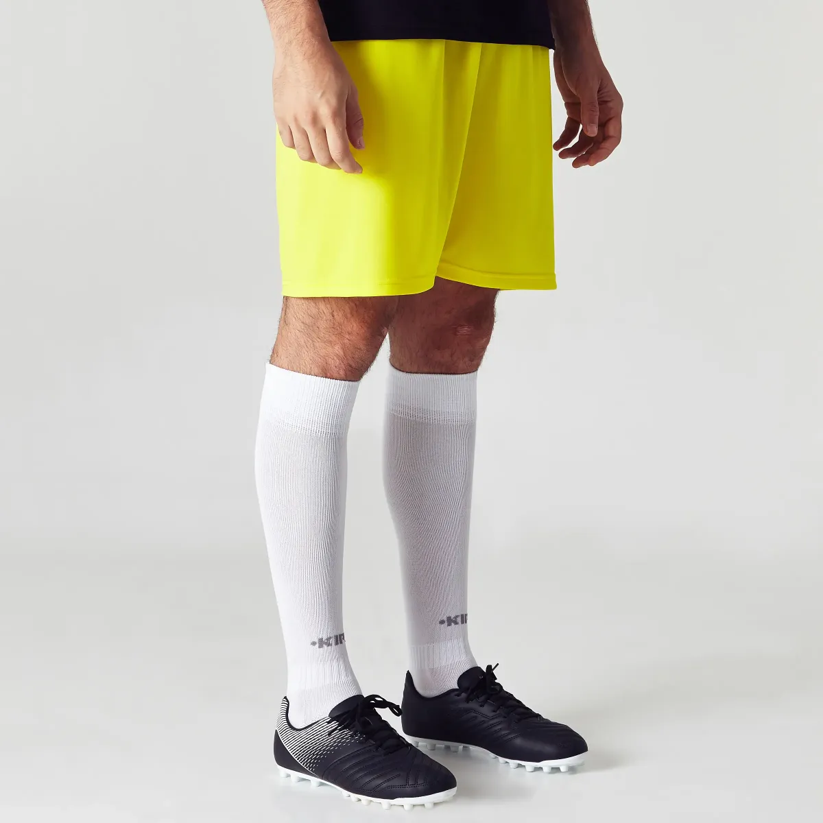 Žuti šorts za fudbal ESSENTIAL za odrasle