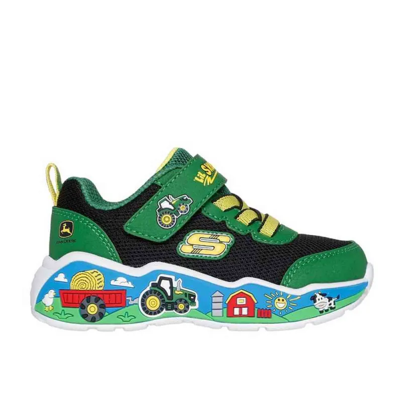 SKECHERS PATIKE PLAY SCENE