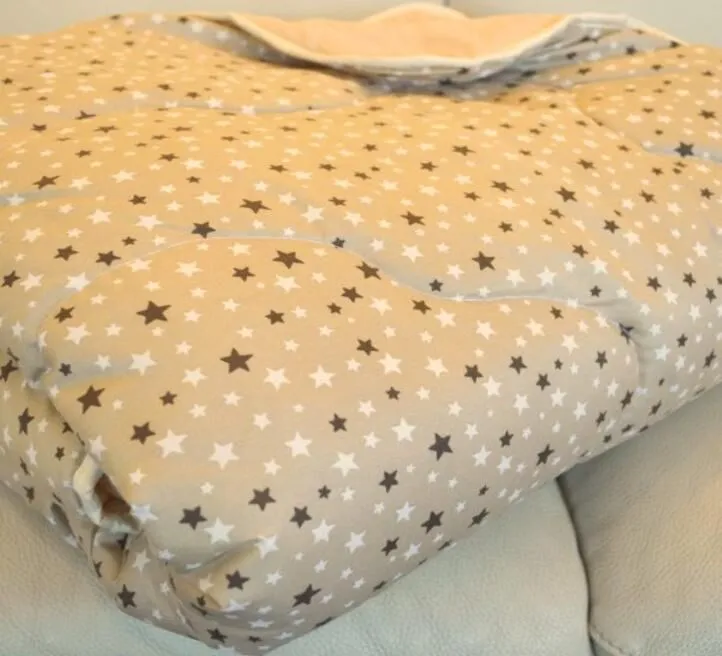 BLUE BELL ŠTEP DEKA 200 CM X 200 CM - STARS KREM