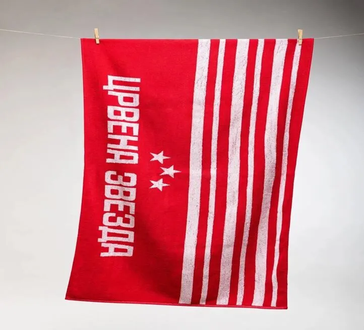 PLAZNI PEŠKIR CRVENA ZVEZDA PRUGE 70 CM X 140 CM