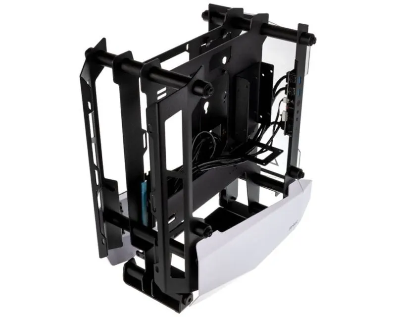 ANTEC Striker kućište