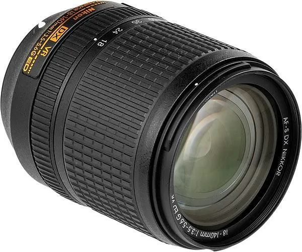 Nikon OBJEKTIV AF-S DX NIKKOR 18-140mm f/3.5-5.6G ED VR
