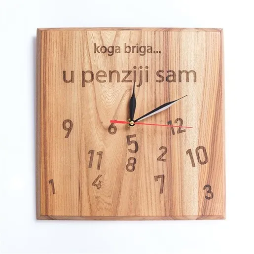 Meda furniture Drveni personalizovani zidni sat U penziji