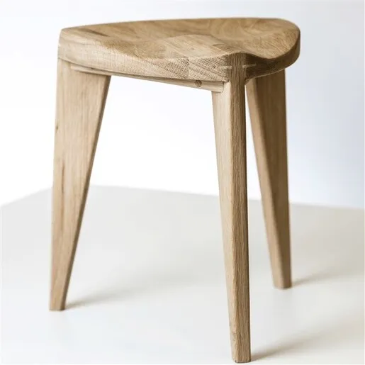 Meda furnitureDrvena hoklica Hrast izdubljena L