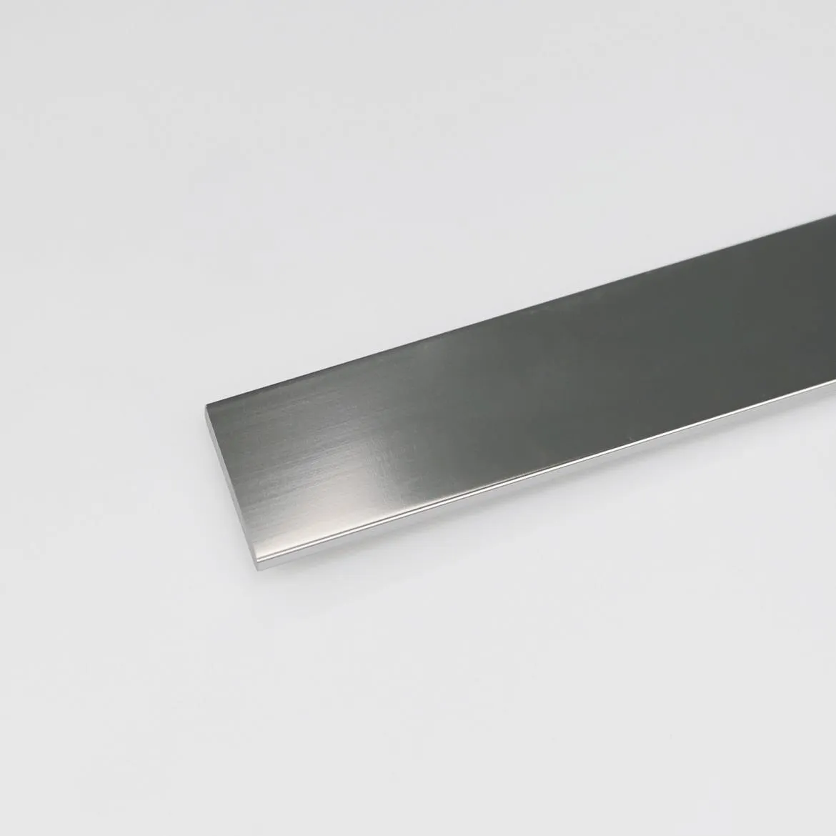 Kromirana aluminijumska ravna šipka 20x2000