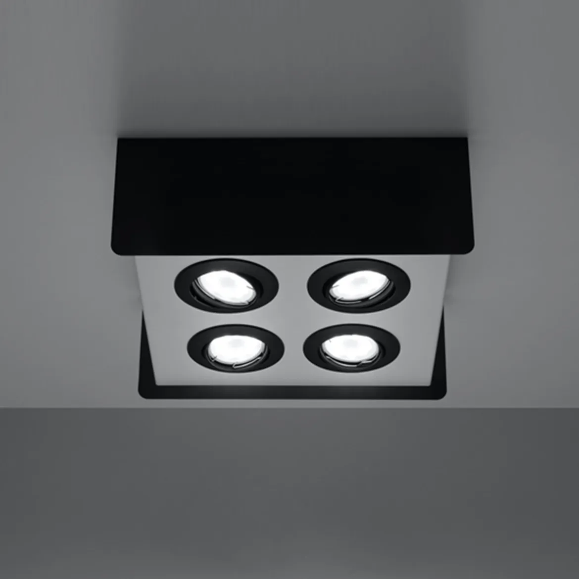 Plafonjera Quadro 4 crna