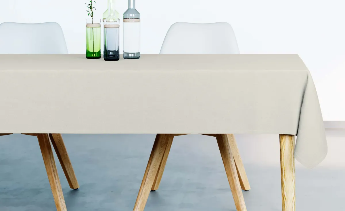 Stolnjak Uniline 138x240cm bež