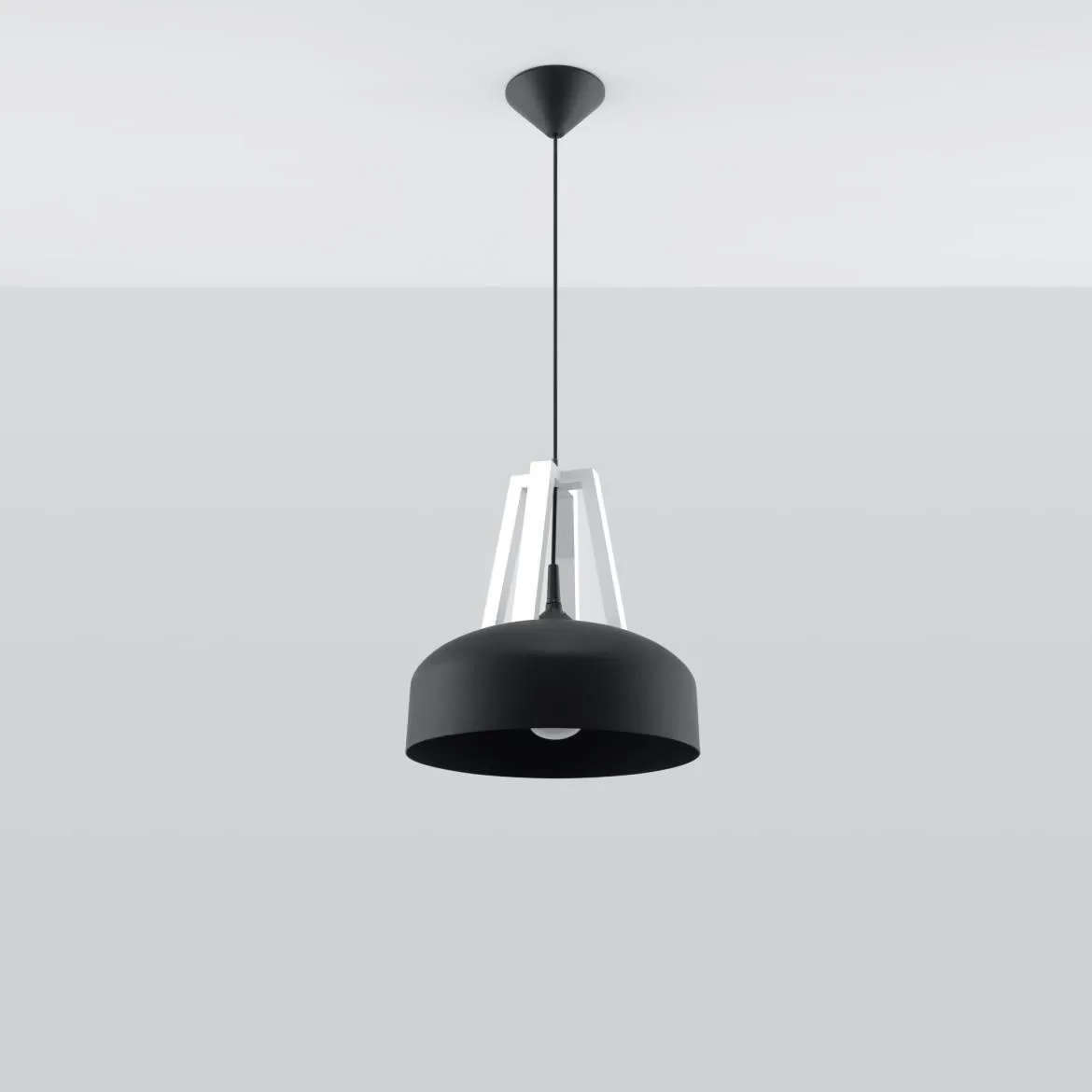 Viseca lampa Casco crna