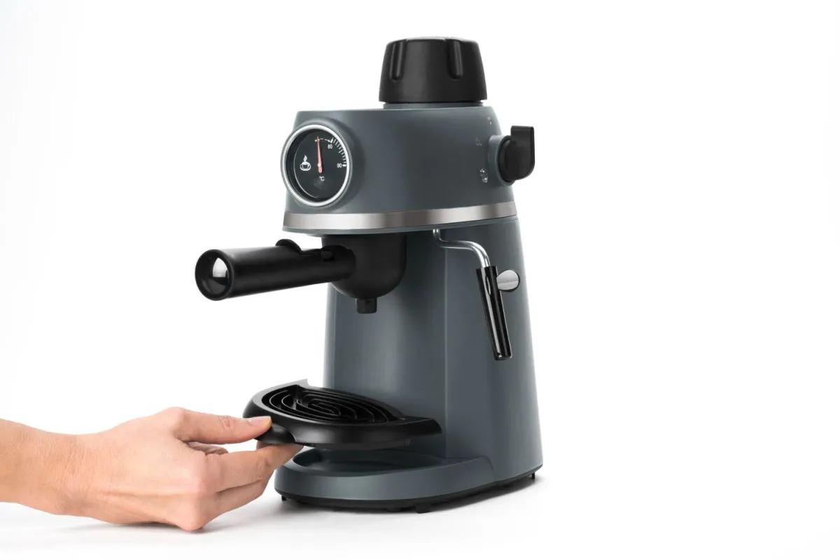 BLACK+DECKER Aparat za espresso kafu BXCO800E