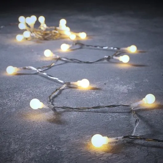 DEKOR DOM Novogodišnje LED lampice 270cm 1087843/ bela