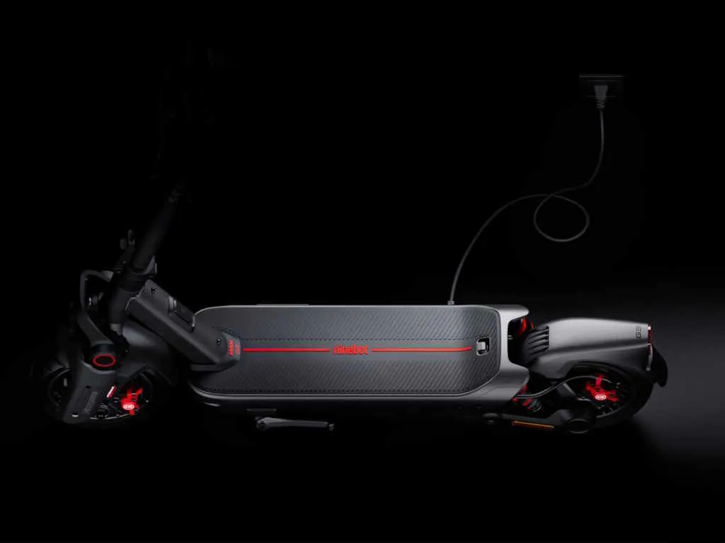 Elekticni Trotinet SEGWAY NINEBOT MAX G3 I