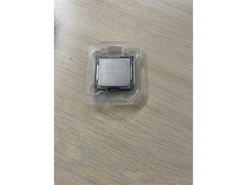 INTEL Core i3-3220 2-Core 3.3GHz Box OUTLET