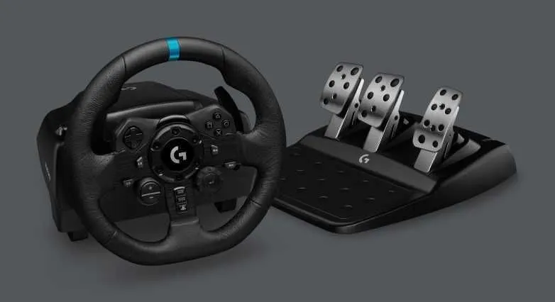 LOGITECH Trkački volan i pedale G923 za PS4 i PC