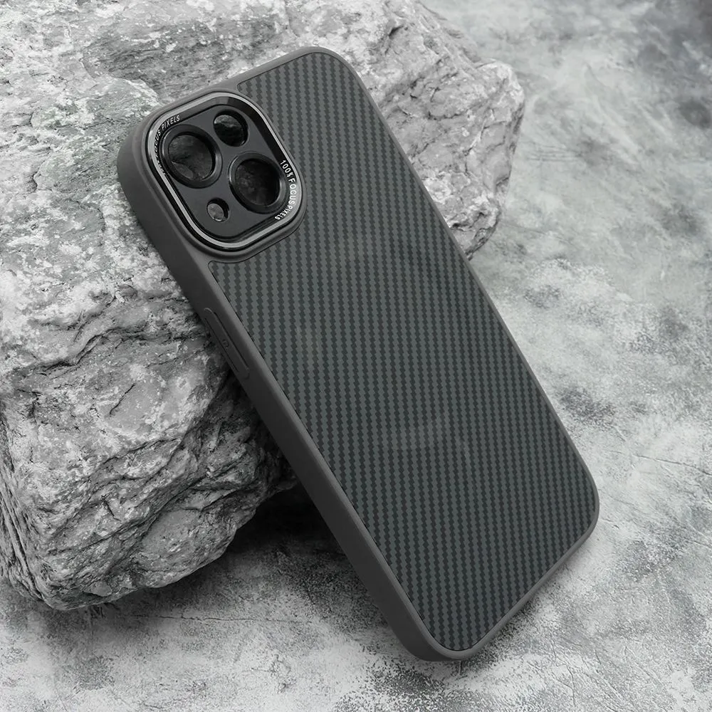 Maska CARBON MagSafe za iPhone 13/ siva