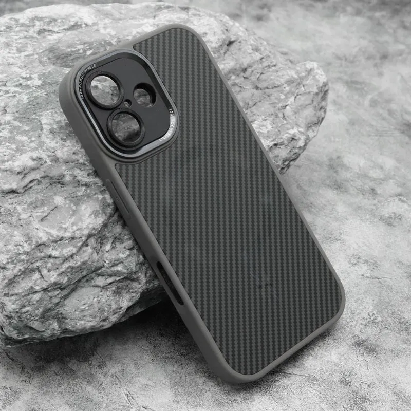 Maska CARBON MagSafe za iphone 16/ siva
