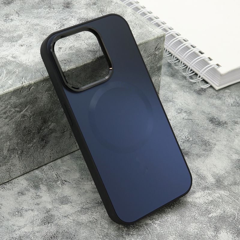 Maska COLOR METAL MagSafe za iPhone 15 Pro, crna