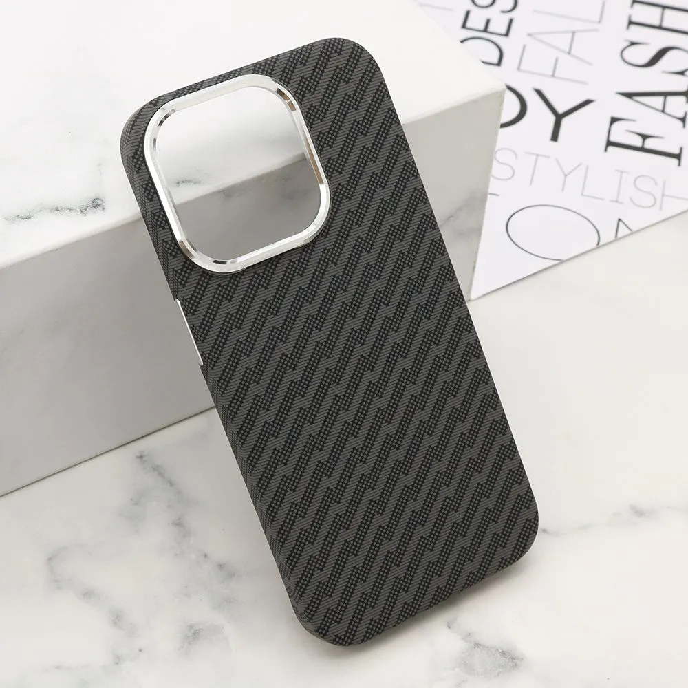 Maska UrbanMesh za iPhone 15 Pro