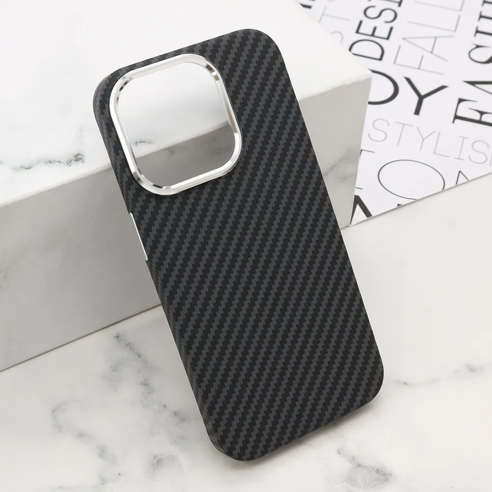 Maska UrbanMesh za iPhone 15 Pro