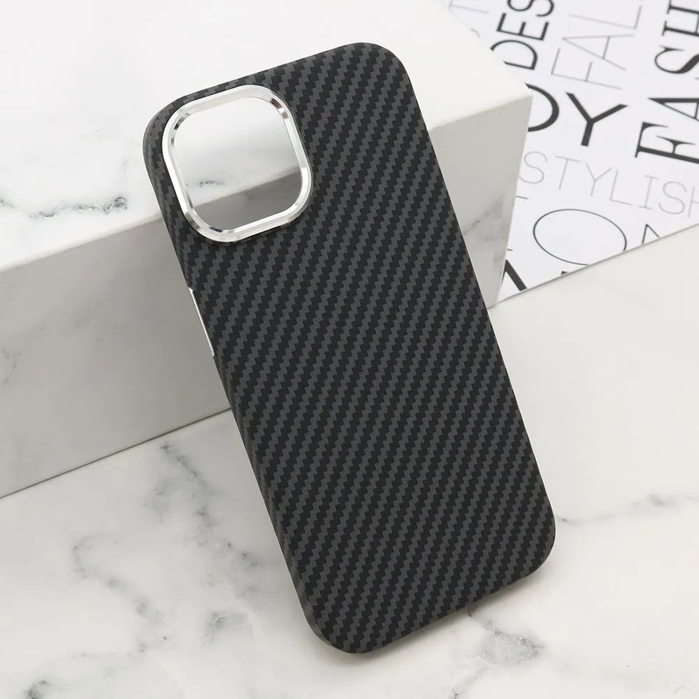 Maska UrbanMesh za iPhone 15