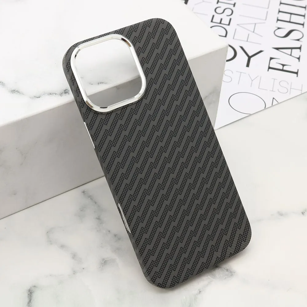 Maska UrbanMesh za iPhone 16 Pro Max