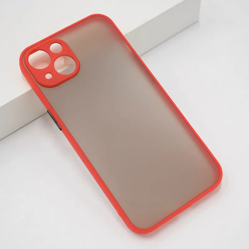 Maska za iPhone 13 Matte crvena
