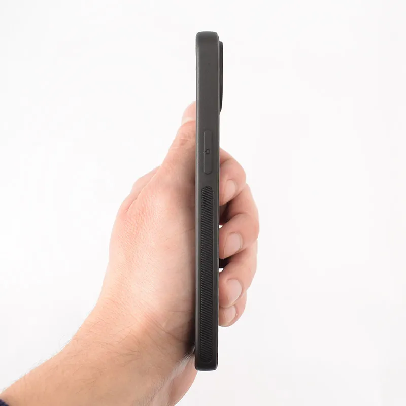 Maska za iPhone 15 Carbon fiber crna