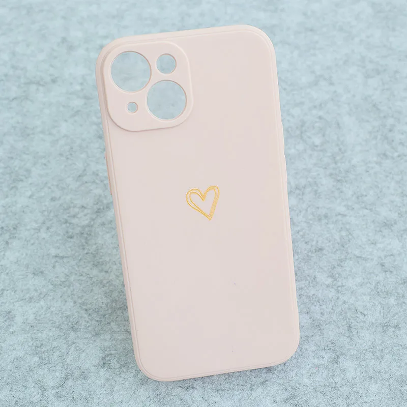 Maska za iPhone 15 Golden Heartbeat roze