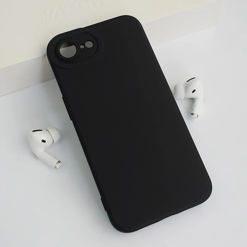 Maska za iPhone 16e mat Giulietta crna