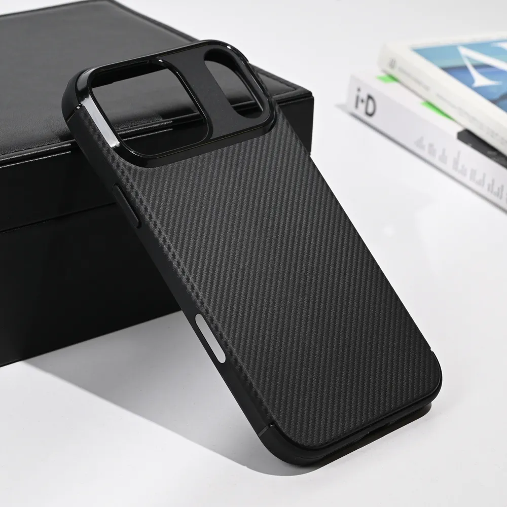 Maska za iPhone 17 Pro Max 6.9 crna Defender Carbon