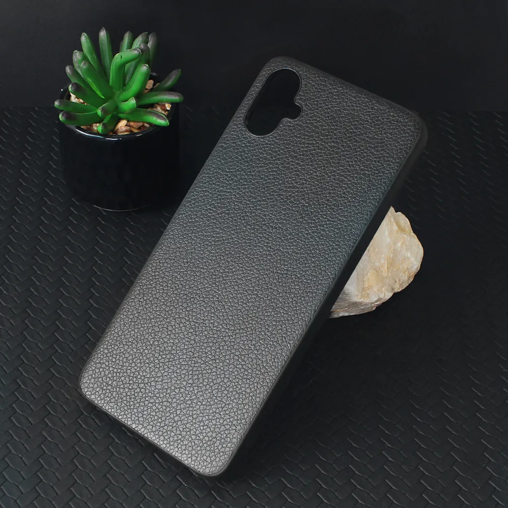 Maska za Samsung Galaxy A05 Groove crna