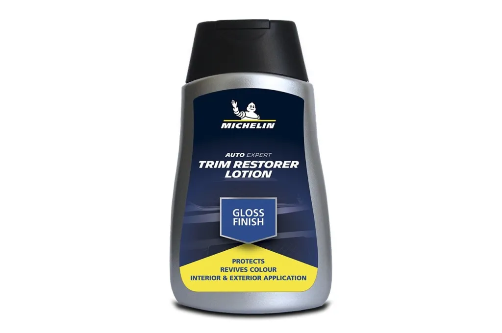 MICHELIN Sredstvo za vraćanje sjaja plastike Gloss 250ml
